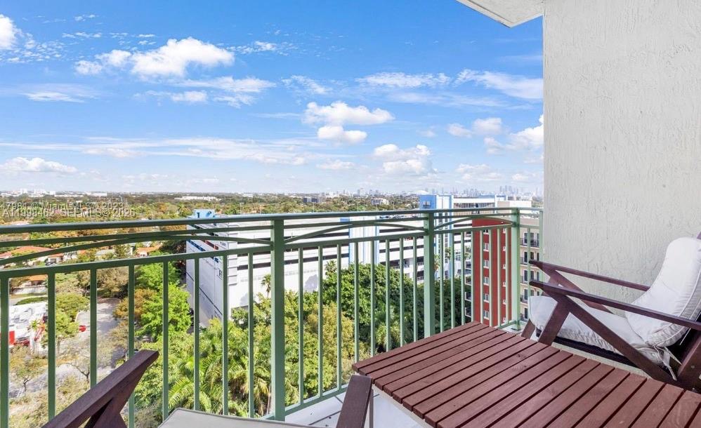 3500 Coral Way Unit 1406 — Coral Gables